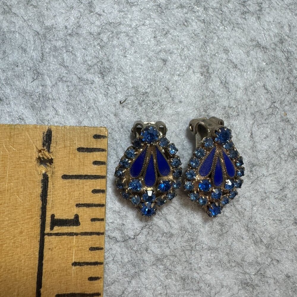 Vintage Weiss Blue AB Rhinestone & Enamel Clip-On Earrings - Picture 6 of 6